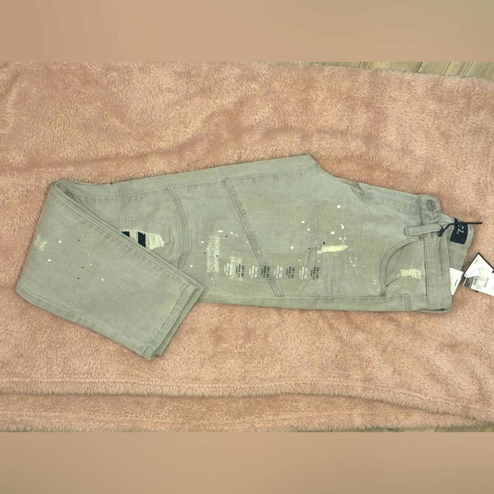 Rue21 Light Gray Skinny Jeans
